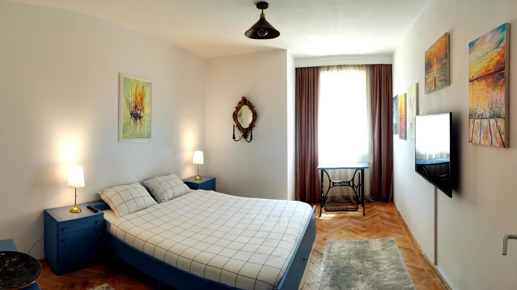 Apartment Live In An Art Gallery - Location