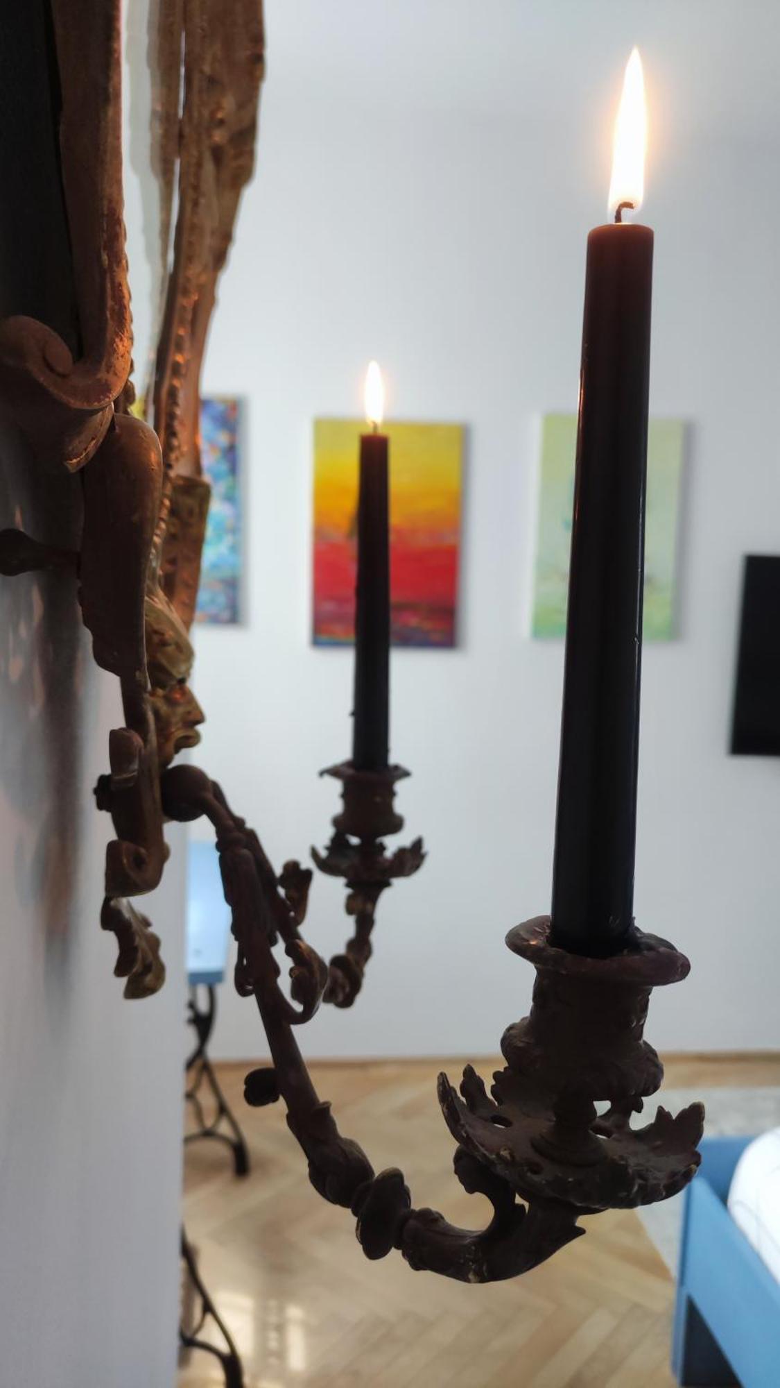 Live In An Art Gallery - Location Apartment